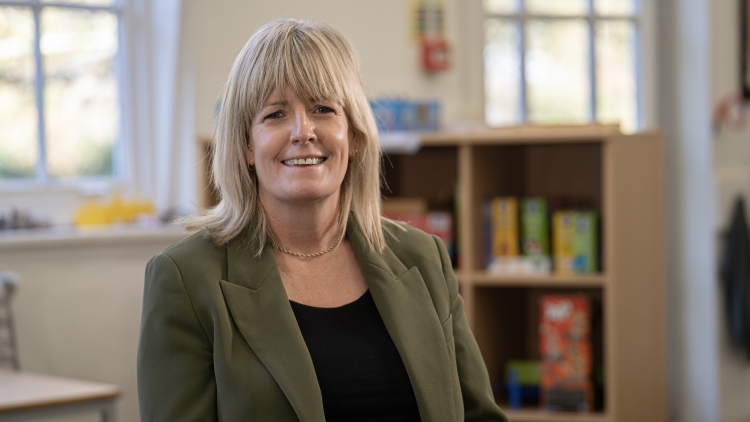 Headteachers Jobs And Volunteering Hampshire County Council Headteachers Jobs And Volunteering Hampshire County Council