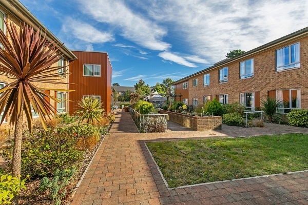 Hawthorne Court