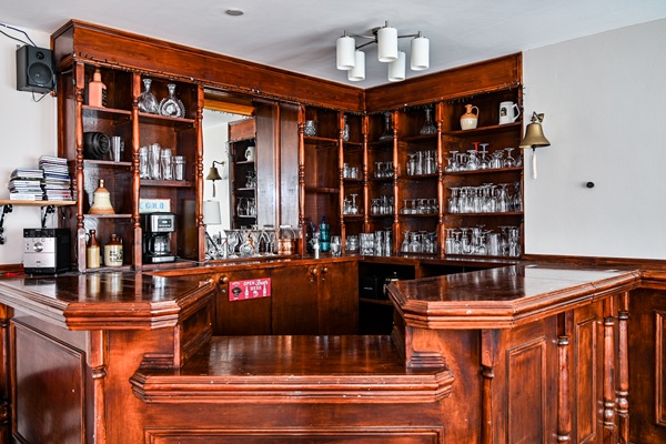 Fleming House pub