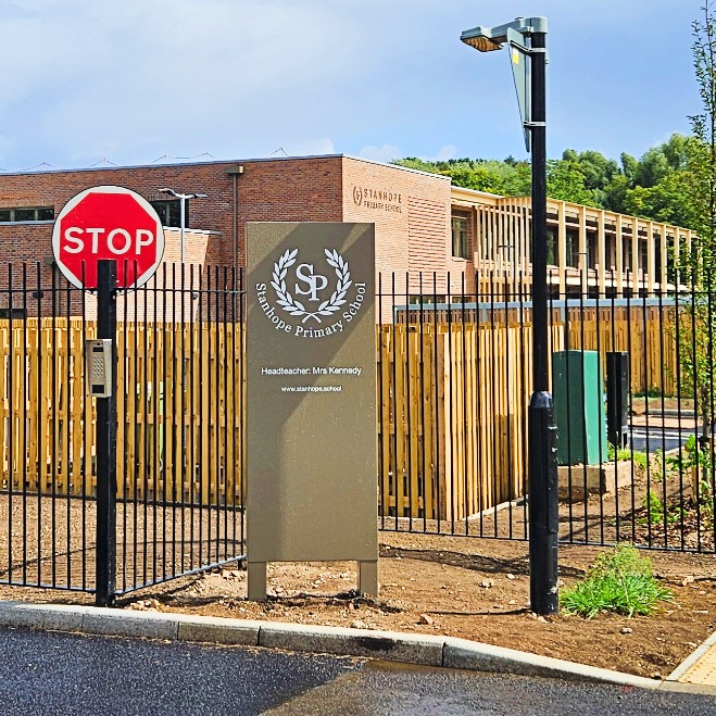 view of front of Stanhope Primary School
