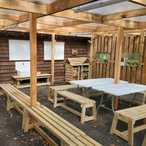 Hawk Conservancy Trust outdoor classroom